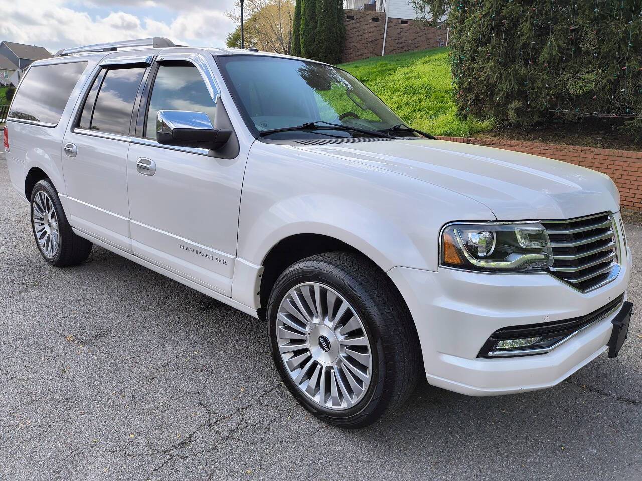 2015 Lincoln Navigator Standard — SUV — 128,452 mi — Gastonia, NC