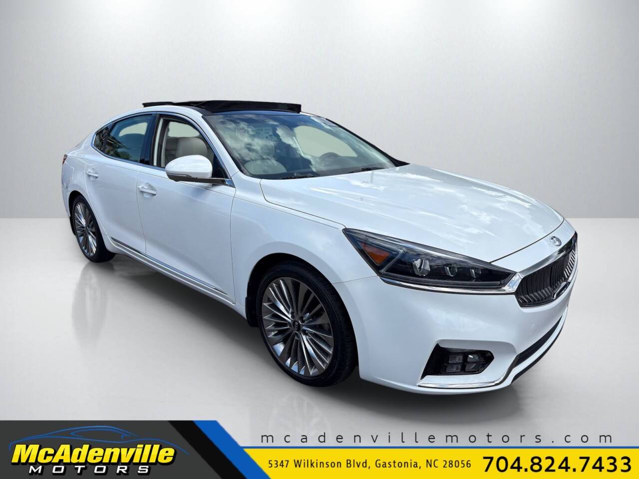 2017 Kia Cadenza Limited — Sedan — 24,577 mi — Gastonia, NC