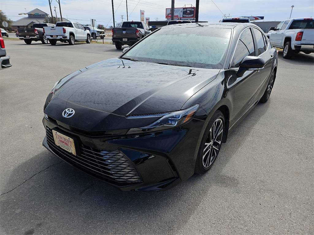 2025 Toyota Camry XLE — Sedan — 5,000 mi — Abilene, TX