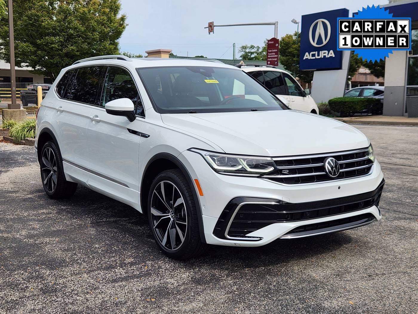 2022 Volkswagen Tiguan SEL R-Line — SUV — 33,999 mi — Ardmore, PA