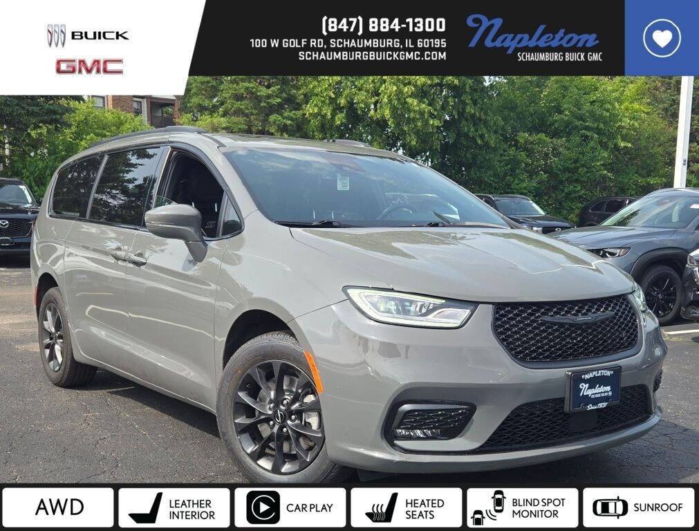 2021 Chrysler Pacifica Touring L — Minivan — 42,544 mi — Schaumburg, IL