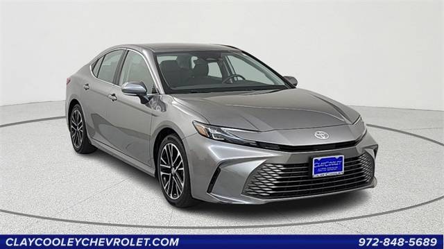 2025 Toyota Camry Hybrid XLE — Sedan — 17,649 mi — Irving, TX