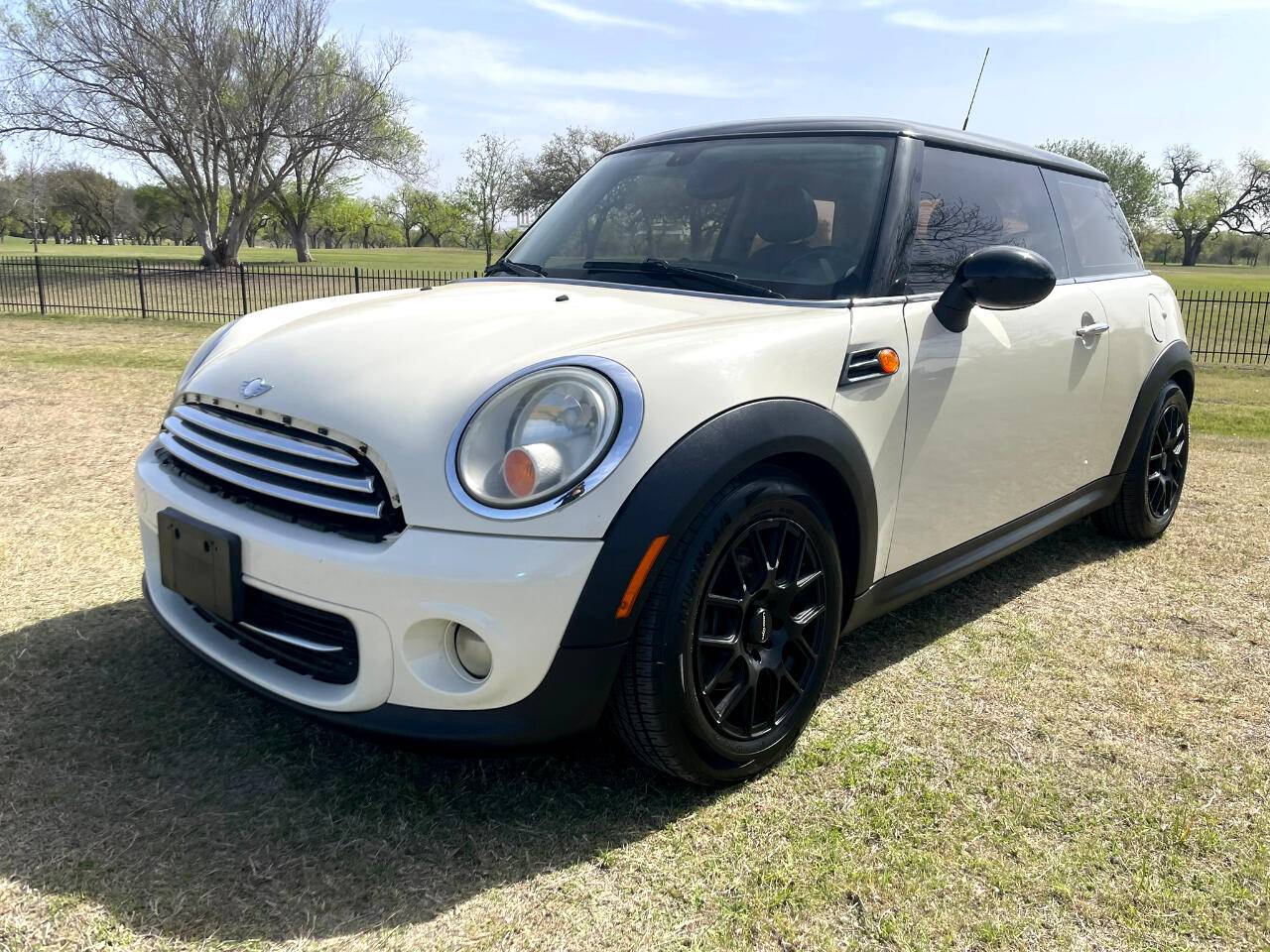 2011 MINI Hardtop Cooper — Hatchback — 124,817 mi — San Antonio, TX
