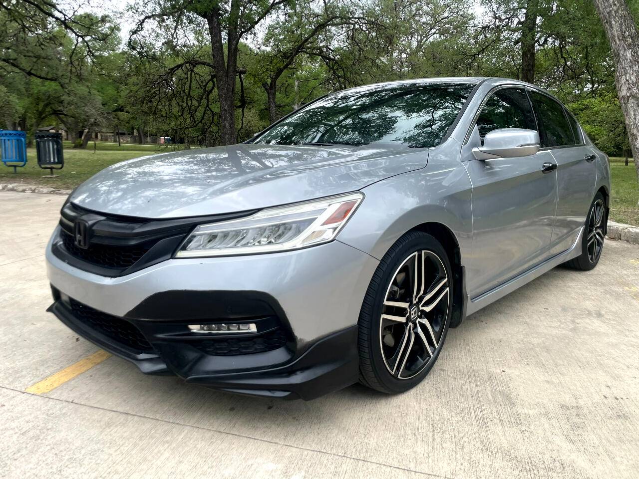 2016 Honda Accord Touring — Sedan — 171,151 mi — San Antonio, TX