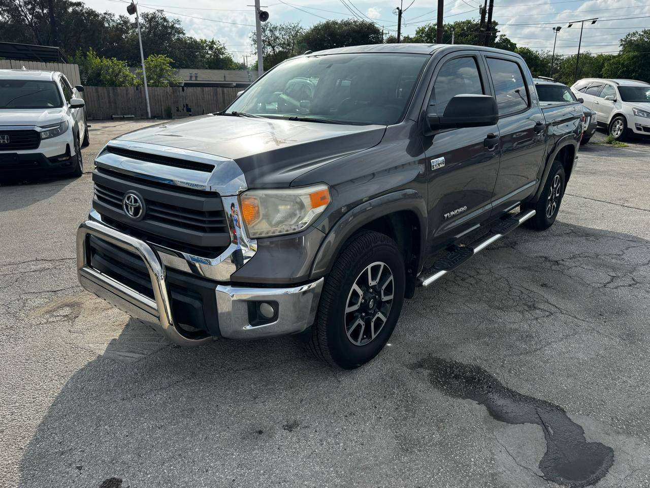 2014 Toyota Tundra SR5