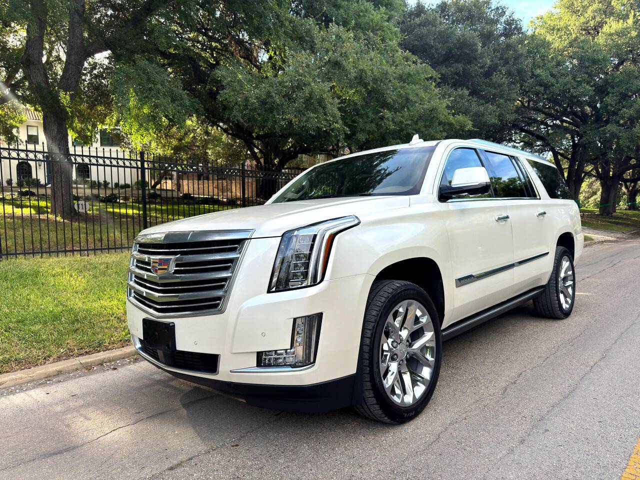 2015 Cadillac Escalade Platinum — SUV — 156,579 mi — San Antonio, TX