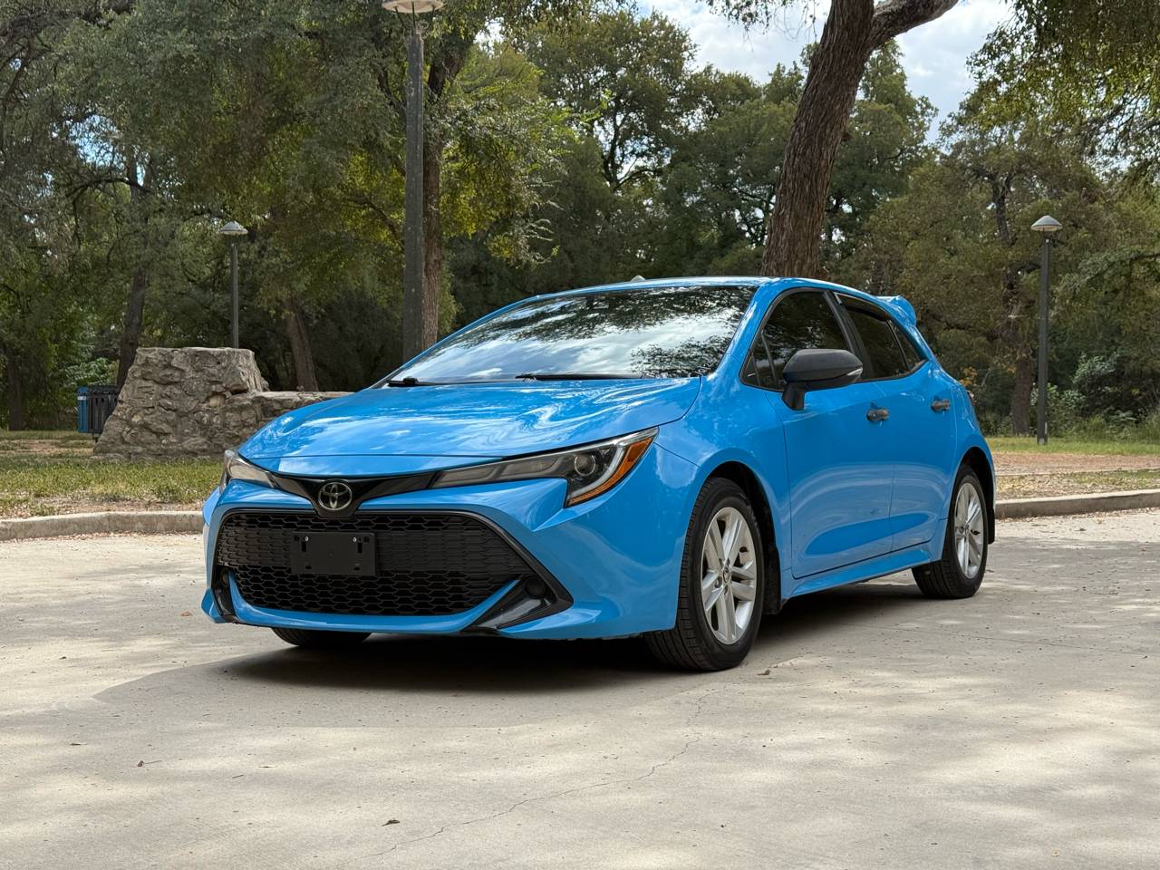 2022 Toyota Corolla Hatchback SE — Hatchback — 30,519 mi — San Antonio, TX