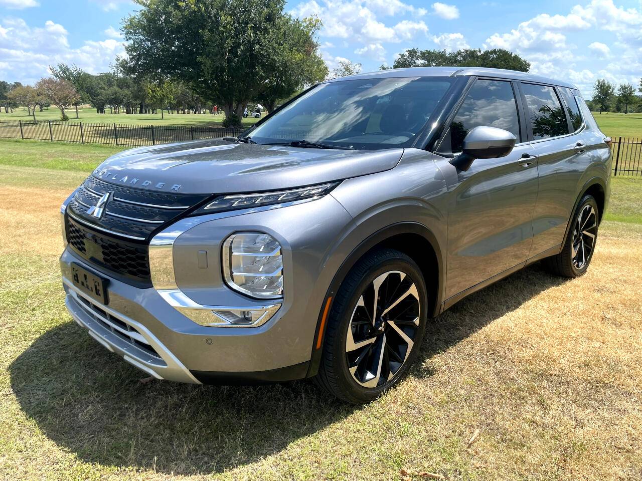 2022 Mitsubishi Outlander SE — SUV — 93,252 mi — San Antonio, TX