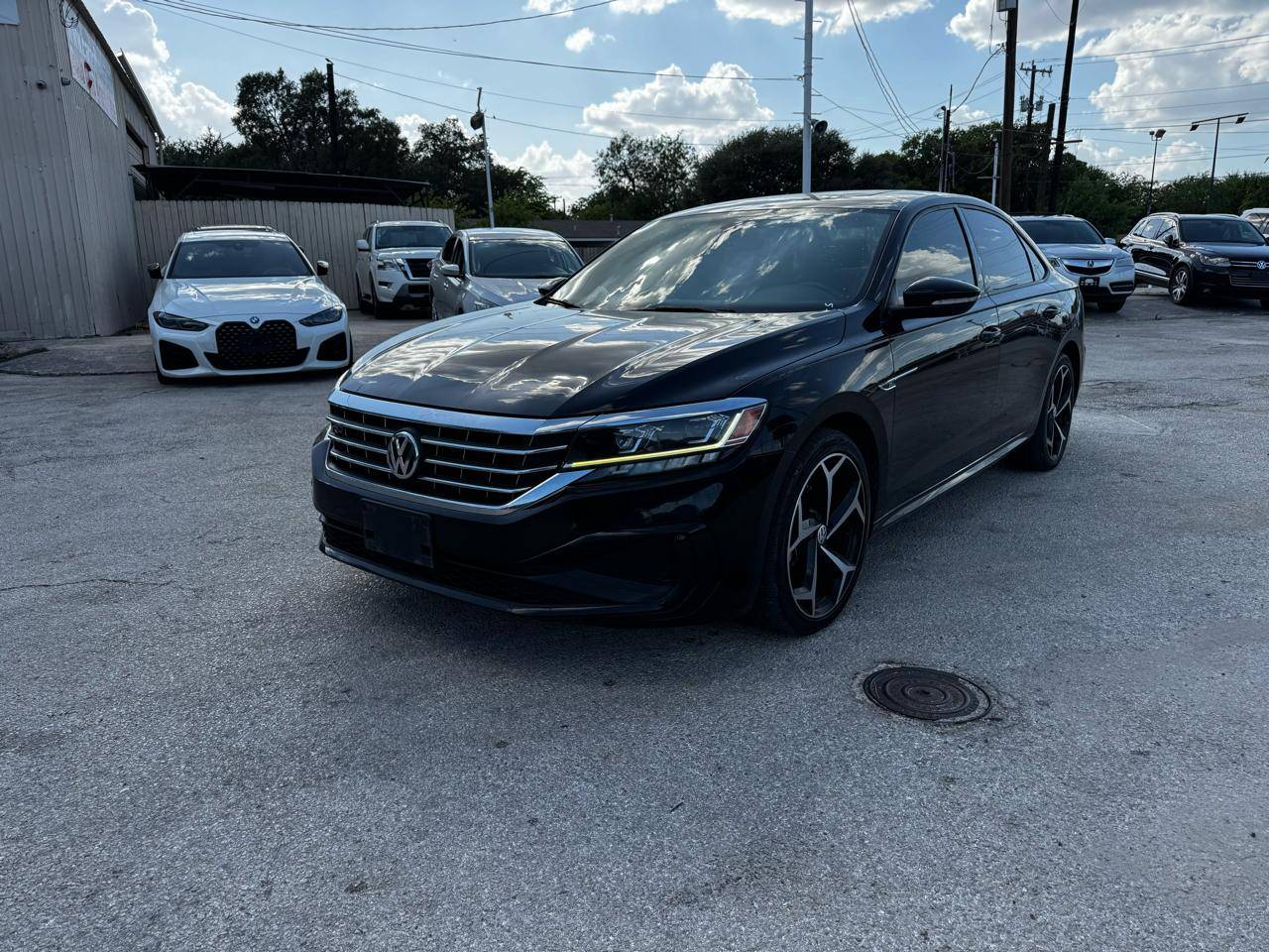 2022 Volkswagen Passat R-Line