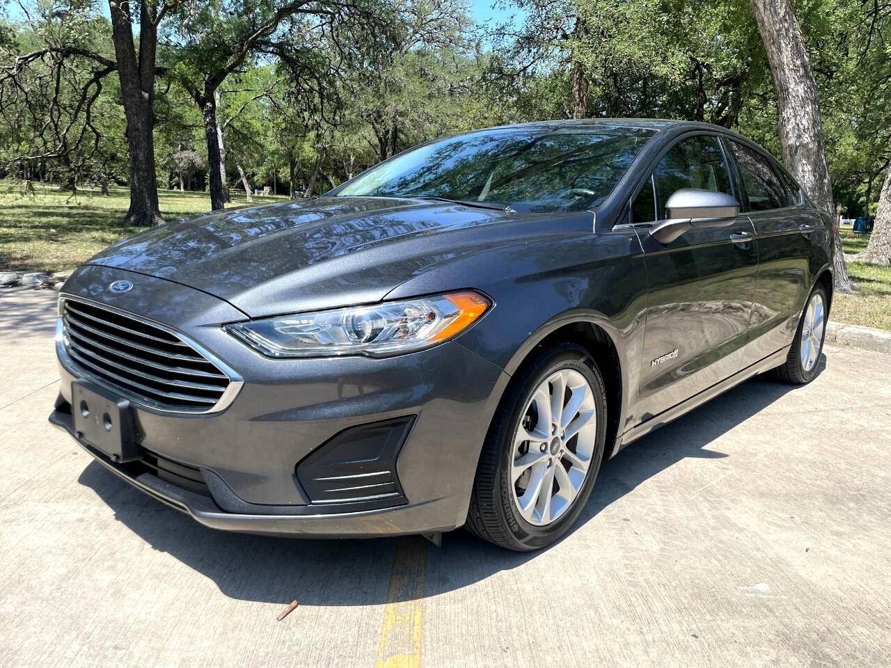 2019 Ford Fusion Hybrid SE — Sedan — 95,735 mi — San Antonio, TX