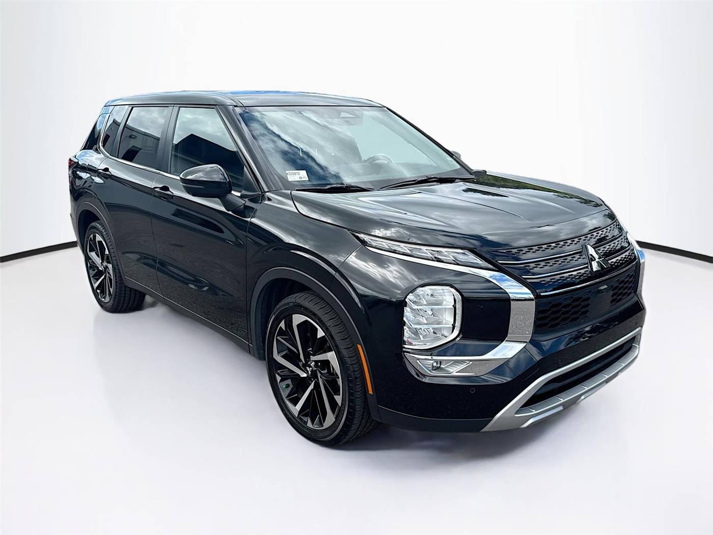 2024 Mitsubishi Outlander SE — SUV — 55,975 mi — New Port Richey, FL