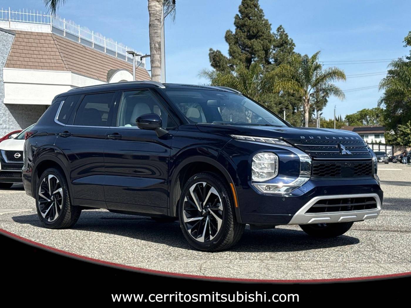 2024 Mitsubishi Outlander SEL — SUV — 8,432 mi — Cerritos, CA