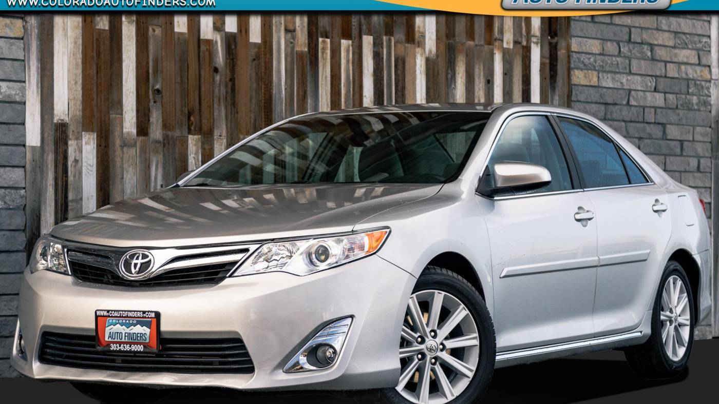 2014 Toyota Camry XLE — Sedan — 35,148 mi — Centennial, CO