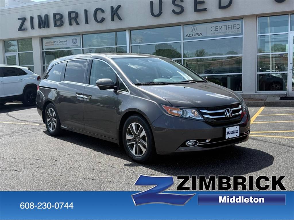 2014 Honda Odyssey Touring — Minivan — 147,316 mi — Middleton, WI