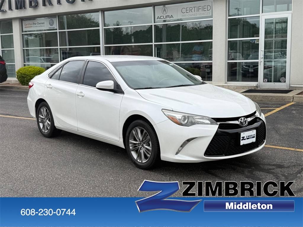 2017 Toyota Camry SE — Sedan — 74,996 mi — Middleton, WI