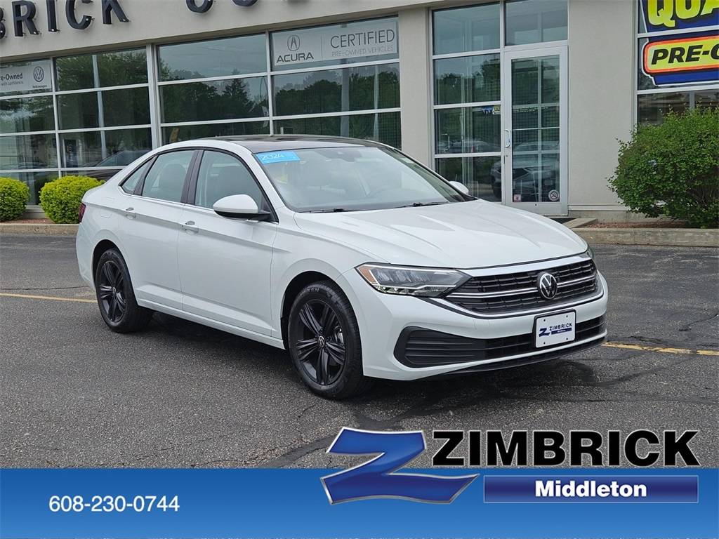 2024 Volkswagen Jetta SE — Sedan — 15,467 mi — Middleton, WI