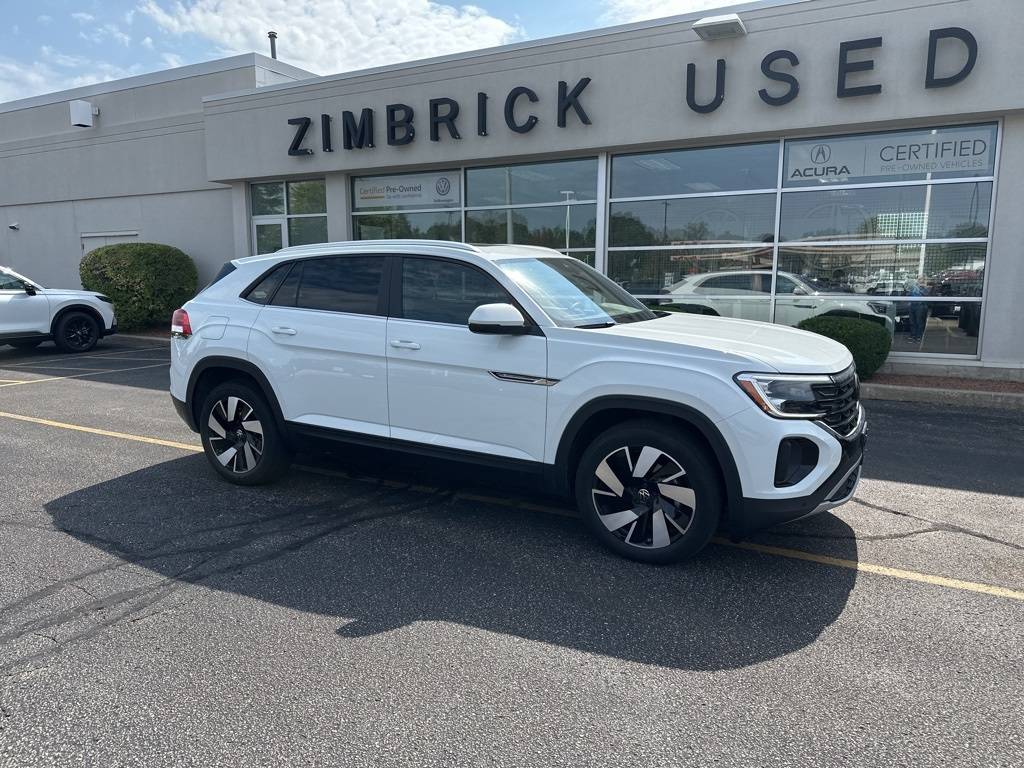 2025 Volkswagen Atlas Cross Sport SE with Technology — SUV — 8,281 mi — Middleton, WI