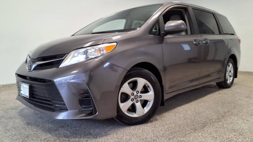 2020 Toyota Sienna LE — Minivan — 93,538 mi — Union City, NJ