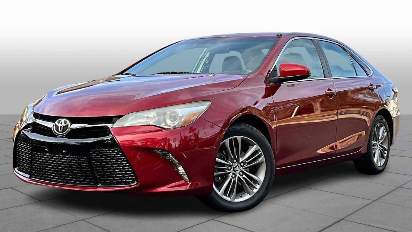 2015 Toyota Camry SE — Sedan — 79,780 mi — Bluffton, SC