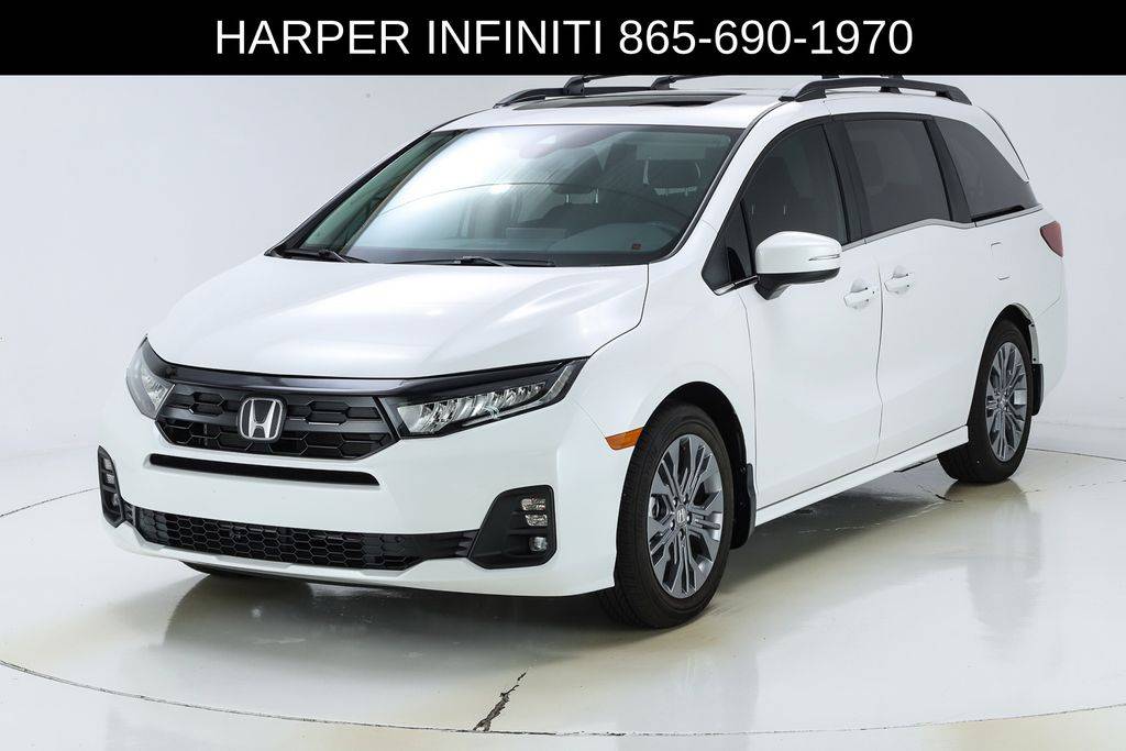 2025 Honda Odyssey Touring — Minivan — 5,217 mi — Knoxville, TN