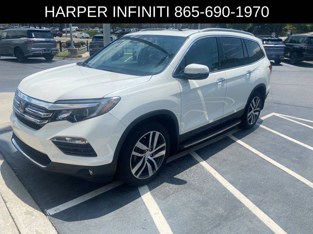 2017 Honda Pilot Touring — SUV — 58,542 mi — Knoxville, TN