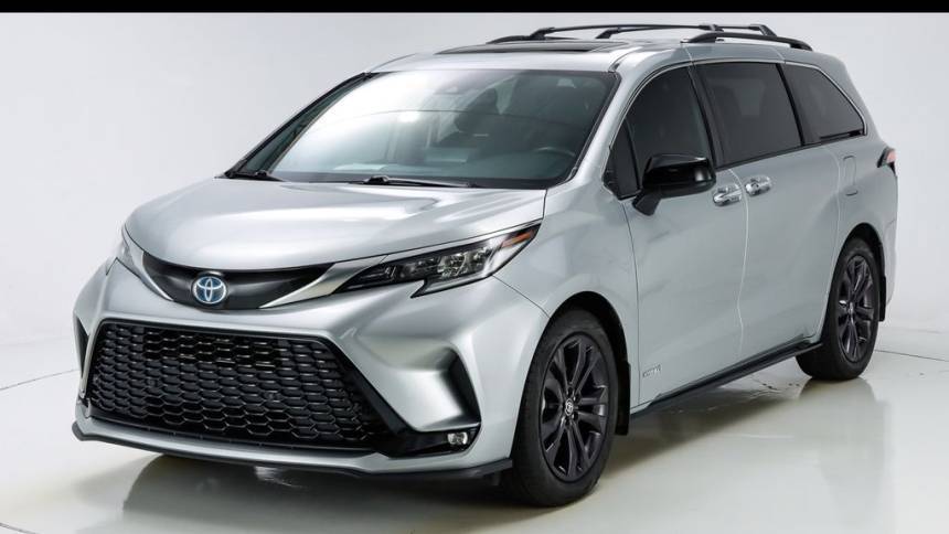2021 Toyota Sienna XSE — Minivan — 95,496 mi — Knoxville, TN