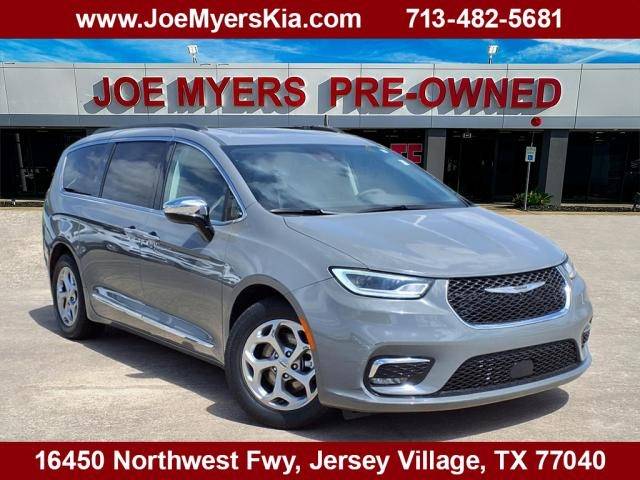 2023 Chrysler Pacifica Limited — Minivan — 73,028 mi — Houston, TX