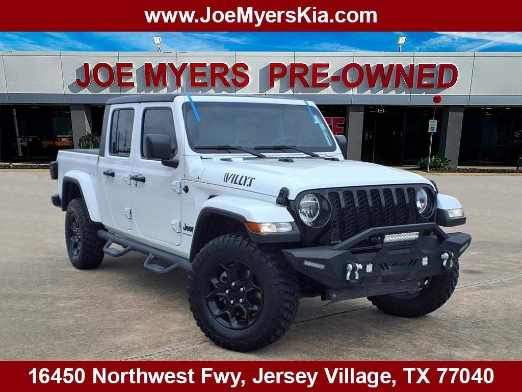 2023 Jeep Gladiator Willys — Pickup Truck — 30,600 mi — Houston, TX
