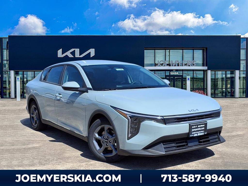 2025 Kia K4 LXS — Sedan — 3,751 mi — Houston, TX