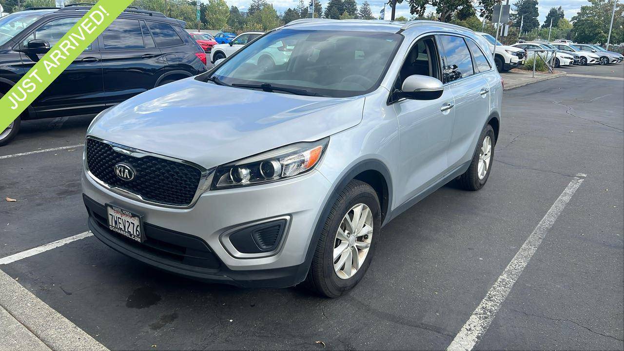 2017 Kia Sorento LX — SUV — 99,424 mi — Petaluma, CA