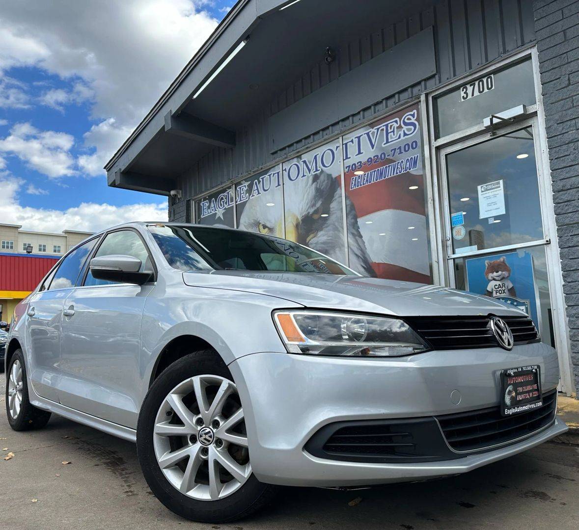 2013 Volkswagen Jetta SE — Sedan — 108,896 mi — Arlington, VA