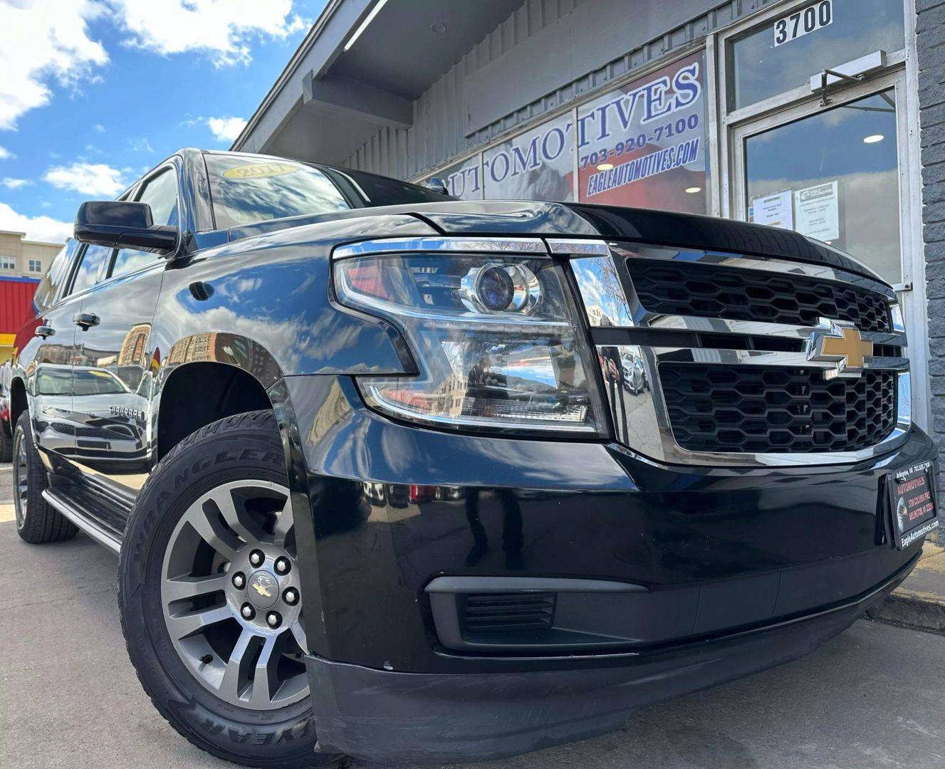 2017 Chevrolet Suburban LT — SUV — 139,739 mi — Arlington, VA