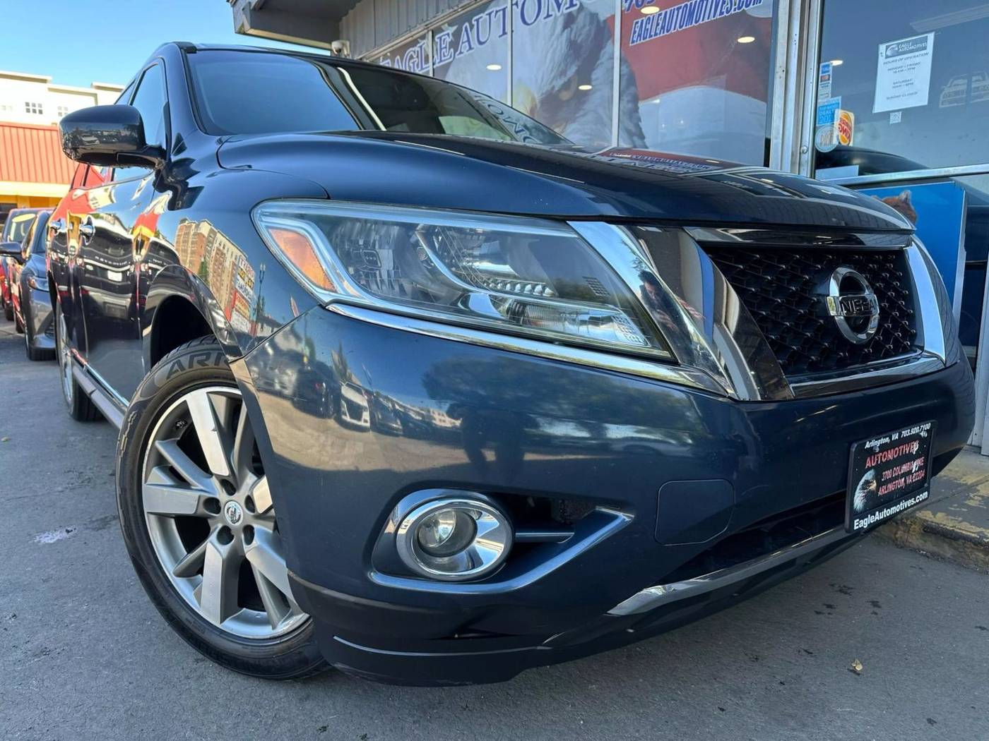 2015 Nissan Pathfinder Platinum — SUV — 111,937 mi — Arlington, VA