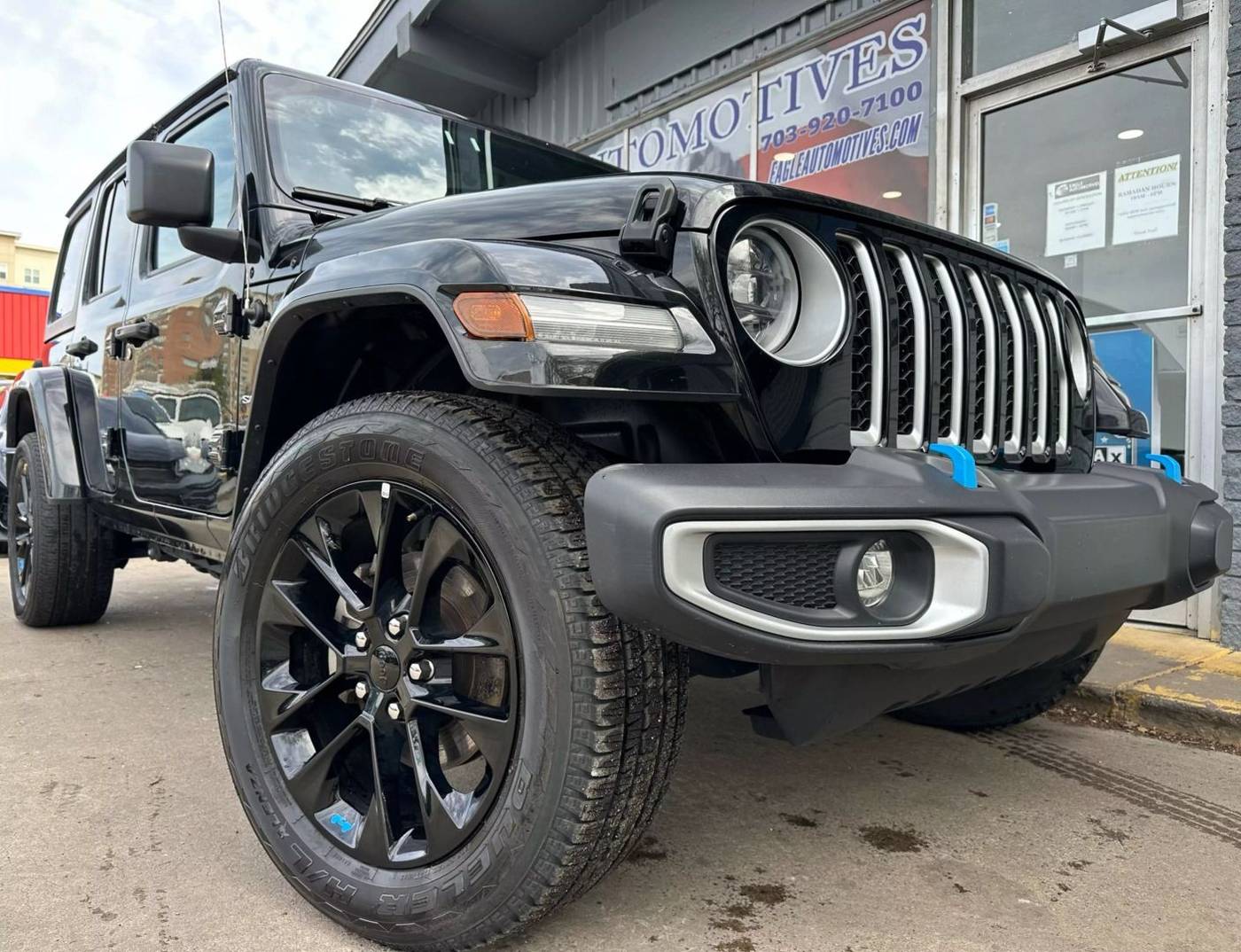 2023 Jeep Wrangler Sahara 4xe — SUV — 48,216 mi — Arlington, VA