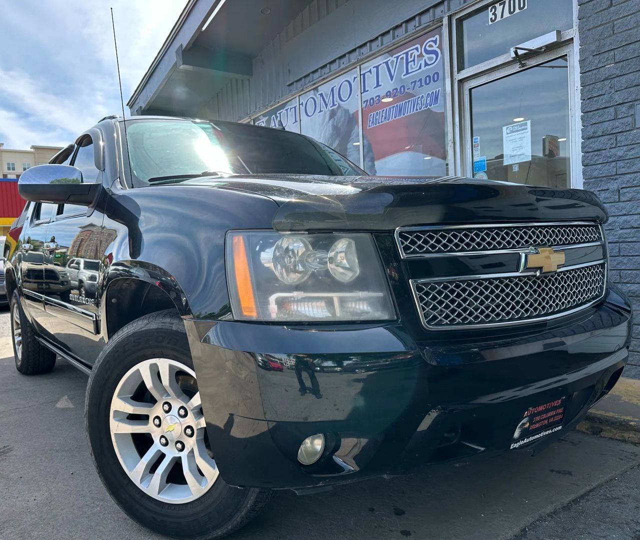 2011 Chevrolet Avalanche LTZ — Pickup Truck — 153,029 mi — Arlington, VA