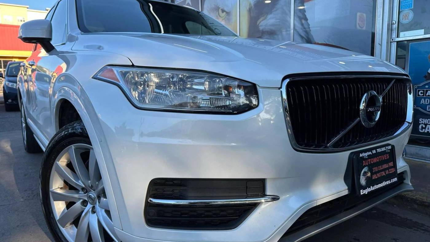 2016 Volvo XC90 T6 Momentum — SUV — 102,599 mi — Arlington, VA