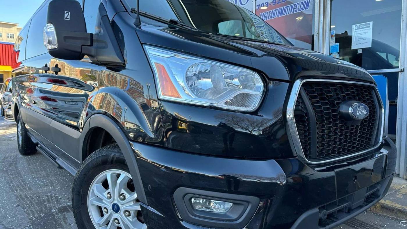 2021 Ford Transit Passenger Wagon T-350 XLT — Passenger Van — 77,318 mi — Arlington, VA