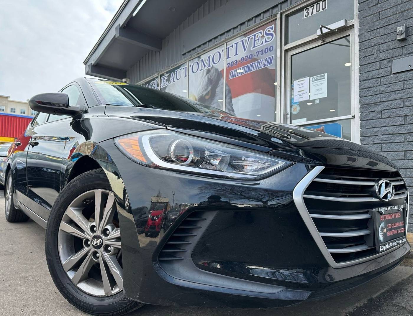 2017 Hyundai Elantra SE — Sedan — 107,409 mi — Arlington, VA
