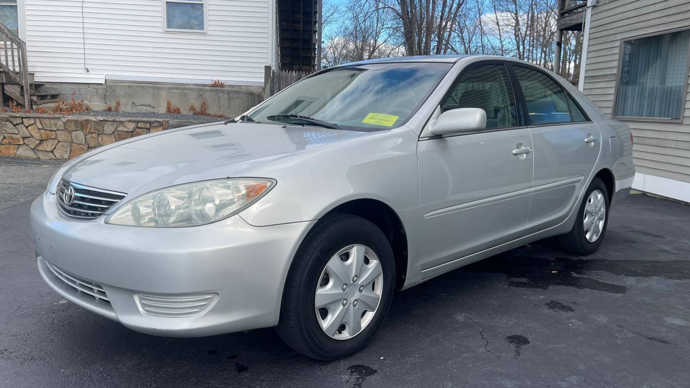 2006 Toyota Camry Base — Sedan — 208,484 mi — Abington, MA