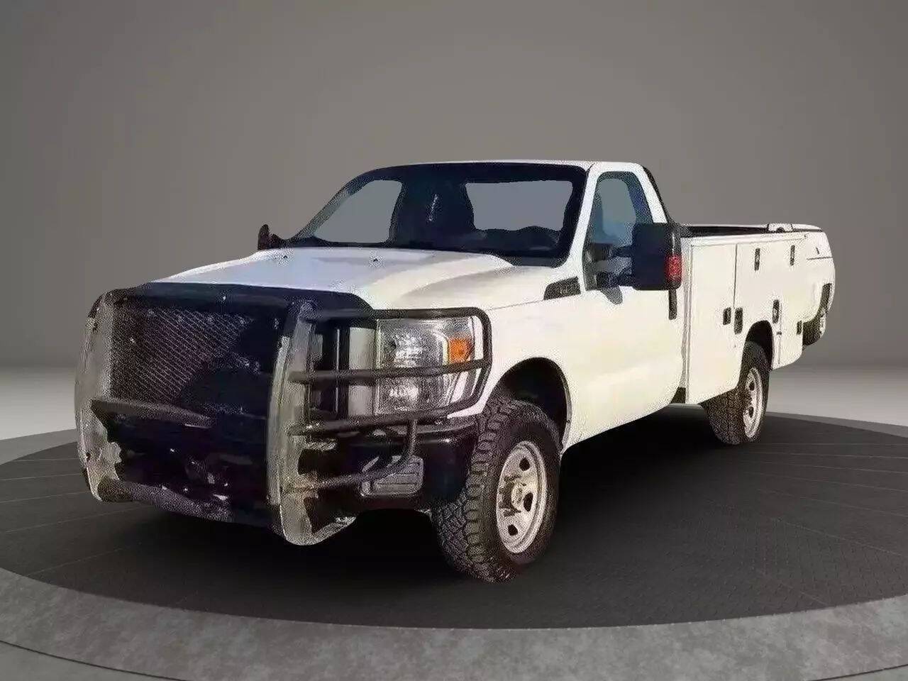 2015 Ford Super Duty F-350 Chassis Cab XL — Chassis Cab Truck — 117,397 mi — Mesa, AZ