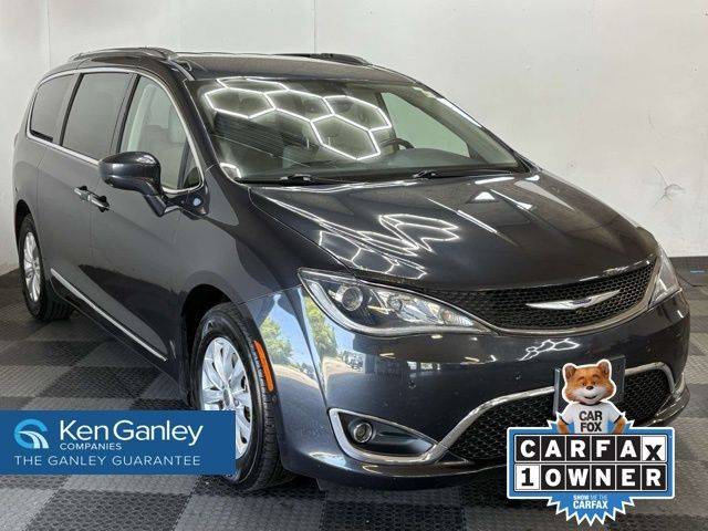 2019 Chrysler Pacifica Touring L — Minivan — 89,022 mi — Sandusky, OH