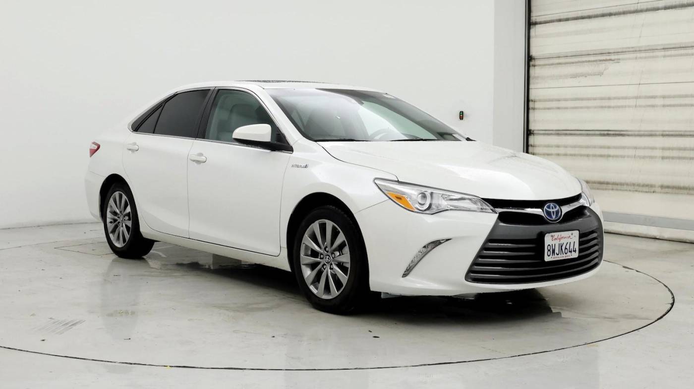 2017 Toyota Camry Hybrid XLE — Sedan — 53,792 mi — Sacramento, CA
