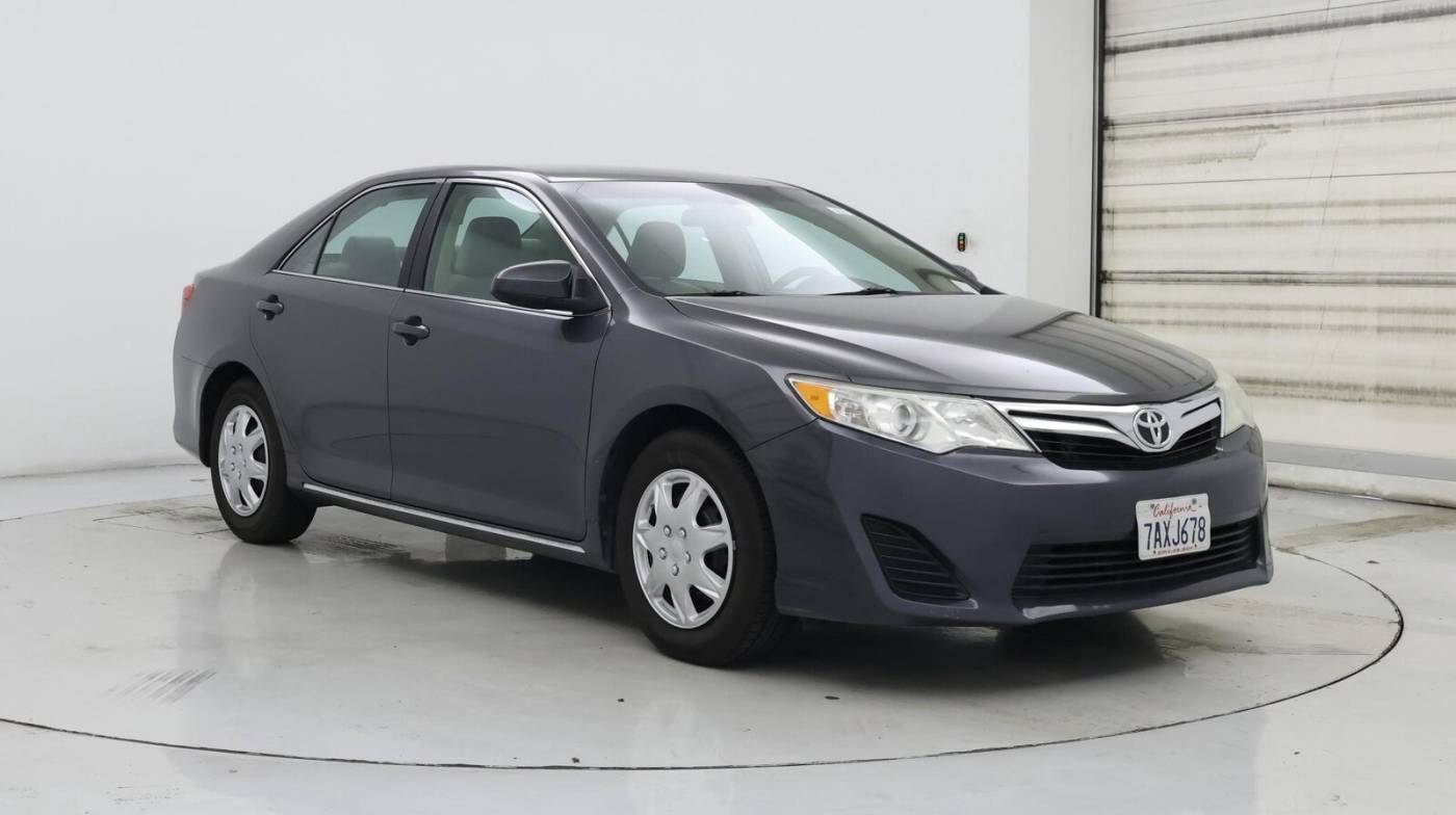 2013 Toyota Camry LE — Sedan — 91,619 mi — Sacramento, CA