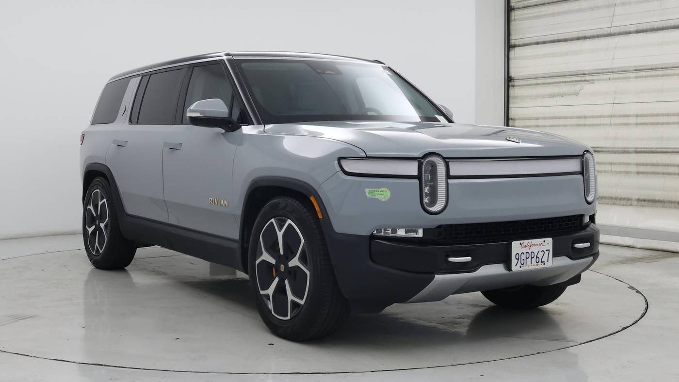 2023 Rivian R1S