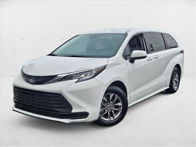 2023 Toyota Sienna LE — Minivan — 45,590 mi — Las Vegas, NV