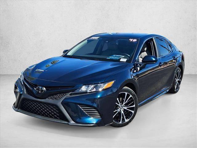 2019 Toyota Camry SE — Sedan — 35,523 mi — Las Vegas, NV