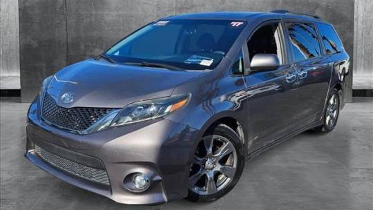2017 Toyota Sienna SE — Minivan — 81,395 mi — Las Vegas, NV