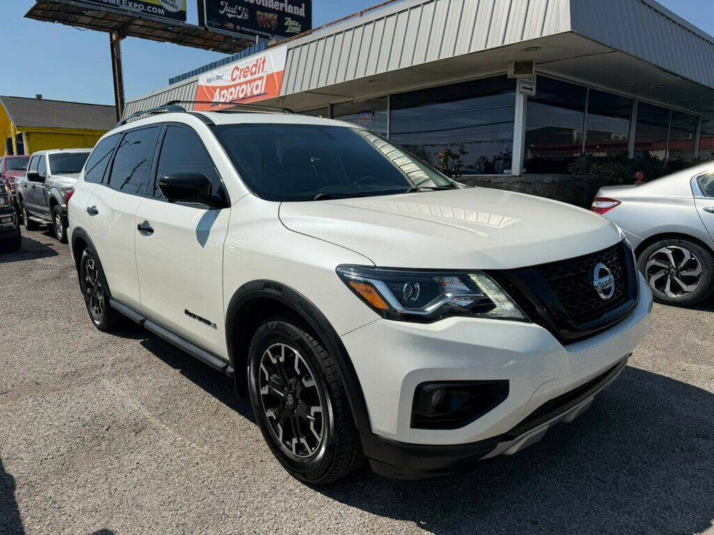 2020 Nissan Pathfinder SL