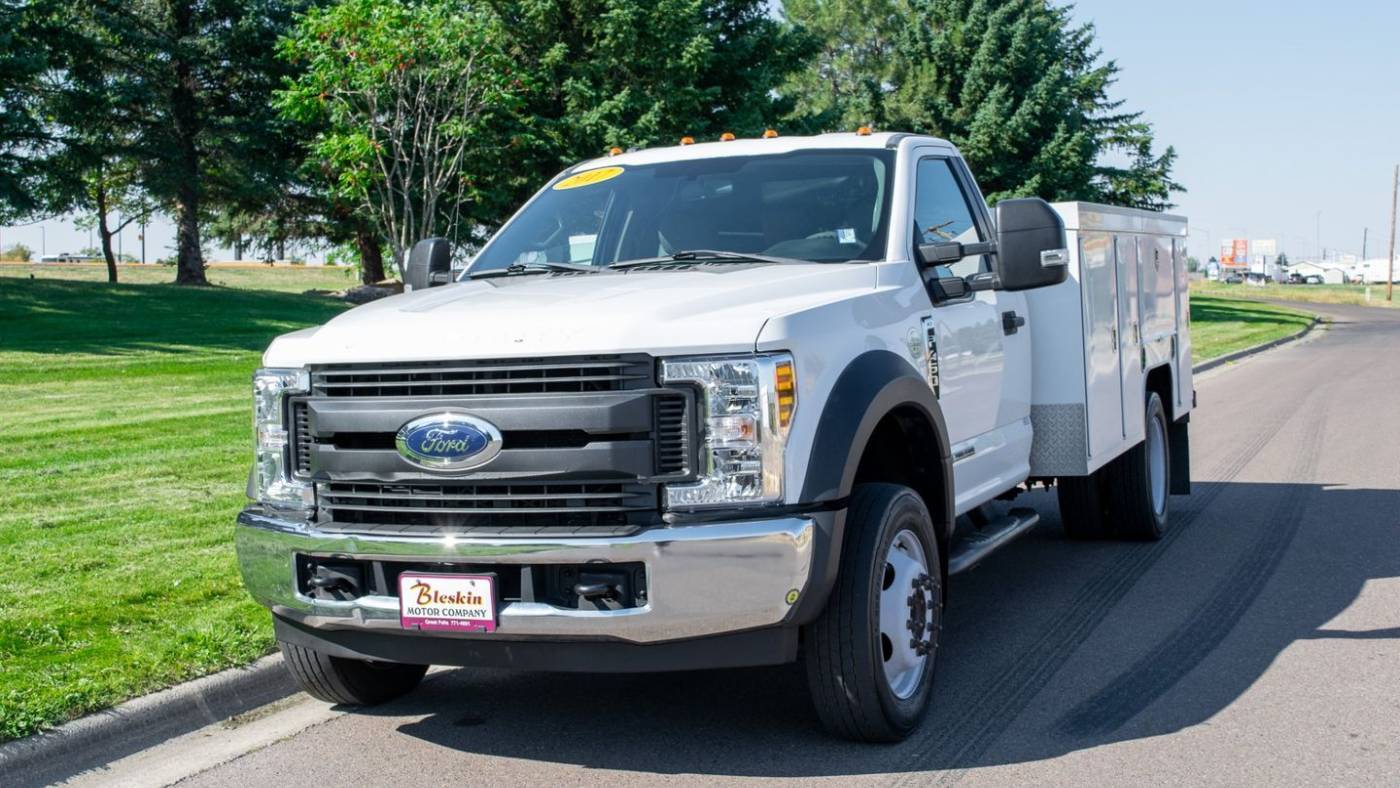 2017 Ford Super Duty F-450 Chassis Cab XL — Chassis Cab Truck — 142,747 mi — Great Falls, MT