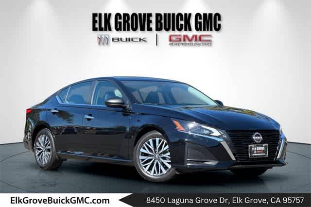 2025 Nissan Altima SV — Sedan — 12,154 mi — Elk Grove, CA